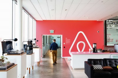 акція біржа Airbnb розміщення
